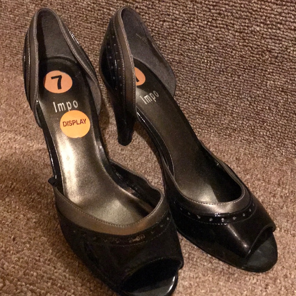 Black peep toe heels